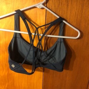 Lululemon sports bra